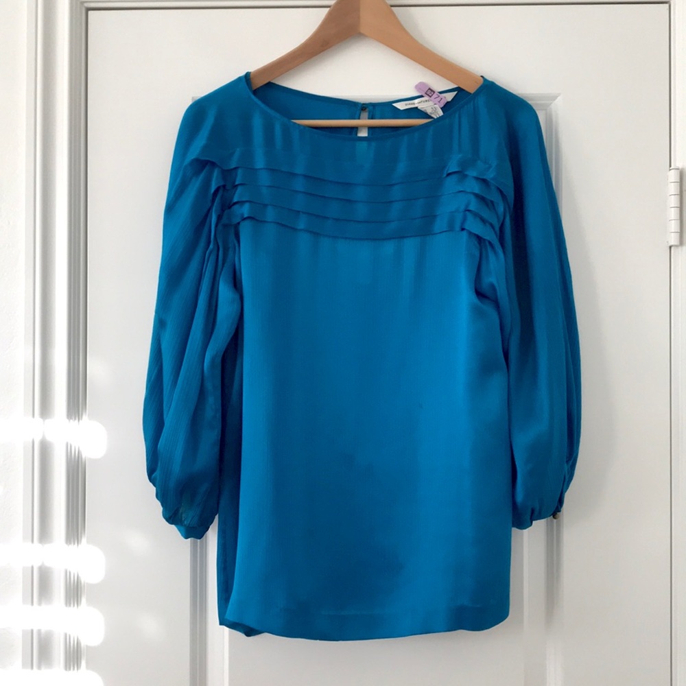 Diane Von Furstenberg Vanetta Silk Blouse pool blue size 2